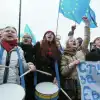 Кто съел Городскую булочку (РИА Новости . Петр Задорожный / Ситуация на Украине в связи с вопросом евроинтеграции) РИА Новости . Петр З…