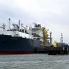 Американский газ-убийца разоряет Литву (На фото: плавучий газовый терминал под названием Indepedence (Независимость) в Клайпеде, Литва (Фото…) На фото: плавучий га…
