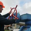Европа готовится принудить Россию платить Украине (Сотрудник газокомпрессорной станции в Украине | © РИА Новости / Стрингер) Сотрудник газокомпре…