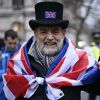 Британия вырвалась из ЕС. Ей этого не простят и будут мстить (Сторонник Brexit на торжественных мероприятиях, посвященных выходу Великобритании из ЕС (Brexit Part…) Сторонник Brexit на …