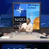 Привет жене и угроза ноги русского солдата. В НАТО провели ток-шоу о мейкапе и сервировке столов (© скриншот / Ток-шоу в НАТО 24 июня 2025 года) © скриншот / Ток-шоу…
