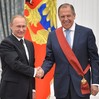 В Кремле Путин вручил награды выдающимся людям России. Лавров награжден одним из первых